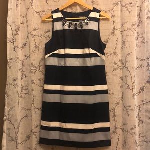 Vince Camuto Navy sheath dress. NWOT Super cute!